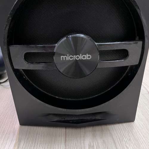 Microlab 2.1 聲道揚聲器
