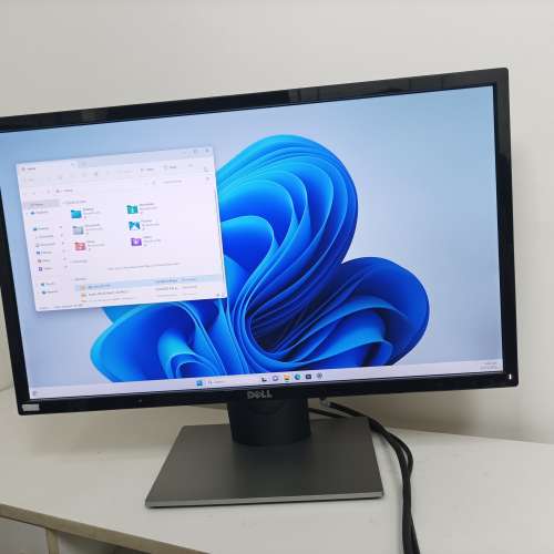 Dell 24 inch Mon 1920 x 1080 SE2416H