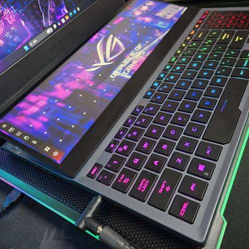 🅰️RTX2070S 🅰️Asus ROG Zephyrus Duo 15 GX550LWS 💽i7-10875H