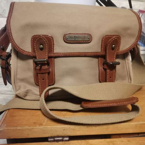 新淨二手手袋斜孭袋背囊