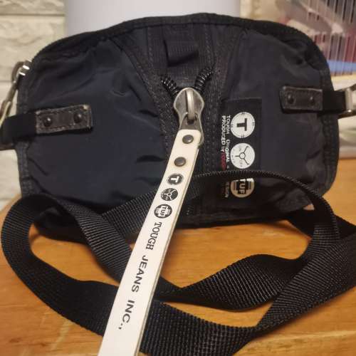 新淨二手手袋斜孭袋背囊