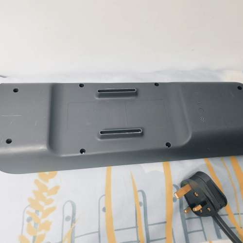 Belkin 6插蘇位防雷保護拖板 (BSV604sa2M) 原裝行貨--二手全正常--2.4安倍, 2個USB...