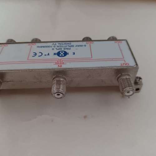 8仔高頻（RF）摟駁器