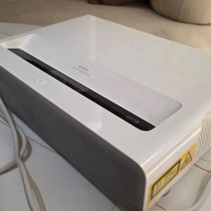 120寸短投-1400ANSI流明-小米全色激光投射國際版