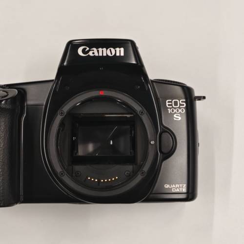 Caon EOS 1000 菲林相機
