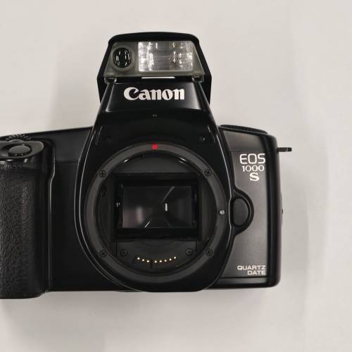 Caon EOS 1000 菲林相機