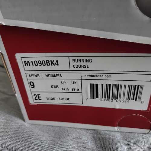 New Balance M1090BK4