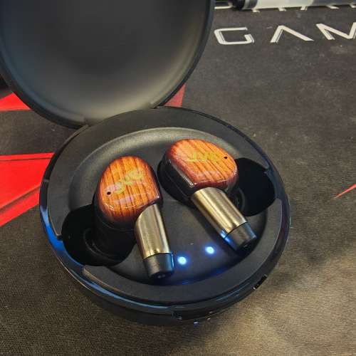 JVC Wood Masterpiece HA-FW5100T