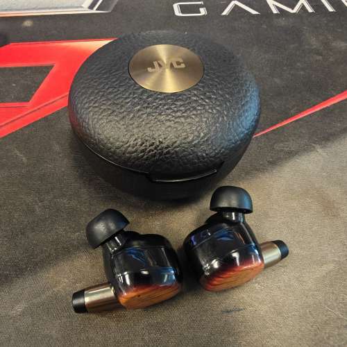 JVC Wood Masterpiece HA-FW5100T