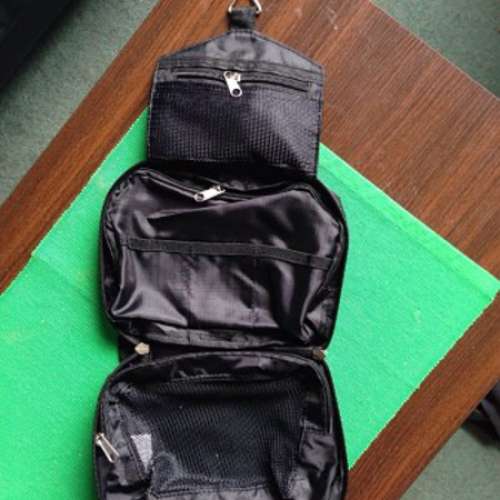 化妝袋K.Swiss Tolietry Bag(24+15cm )全新