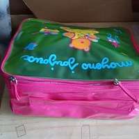 CLAIRE. 儲物手挽袋-25x30x13高Cm    可以旅行用  全新--