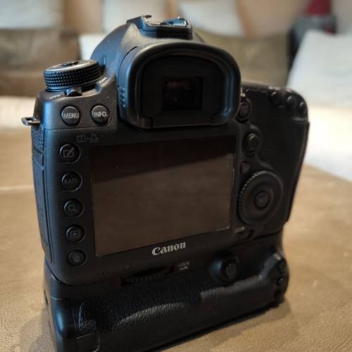 Canon EOS 5D Mark III 相機 5D3 DSLR w/ Battery Grip BG-E11 直倒
