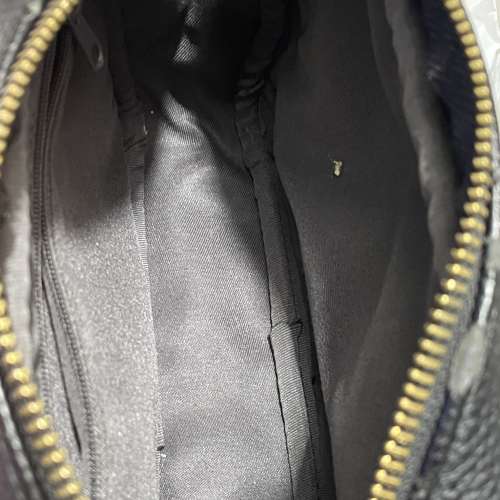 Saint Laurent   YSL   イブ サンローラン ショルダーバッグ