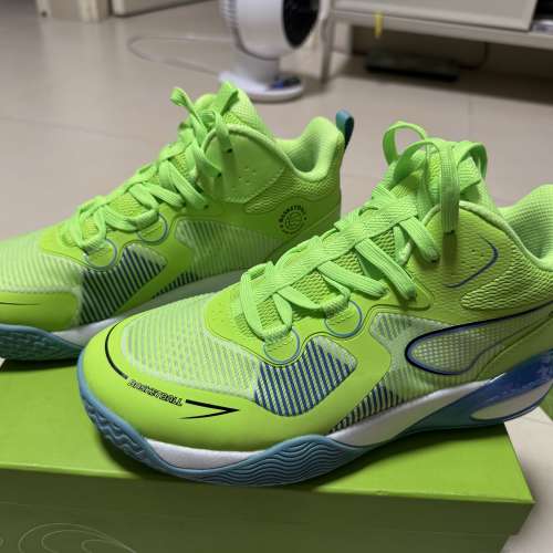 Dr. Kong全新籃球鞋