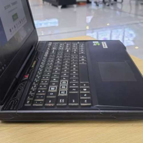 Intel&reg; Core&trade; i7-7700高階電競RGB手提電腦，GTX 1050 獨立顯卡，16G DDR4，Samsu...