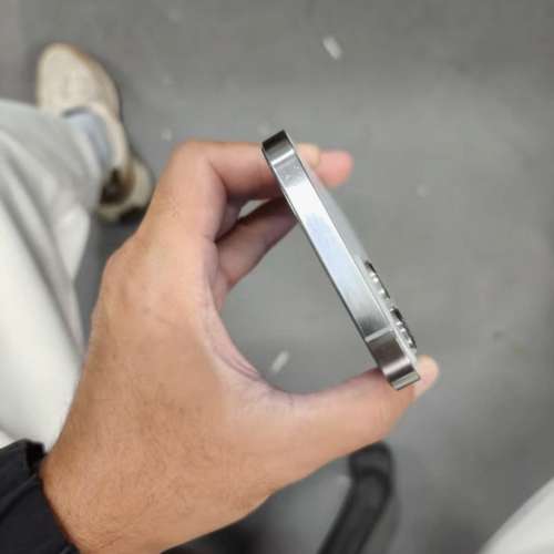 iPhone 13 pro max 1tb 電池效能96 ％，送Magsafe Case及玻璃貼