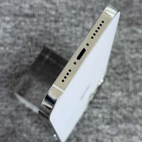 iPhone 12 Pro Max 512G 自用機，電池效能98 ％，送Magsafe Case及玻璃貼