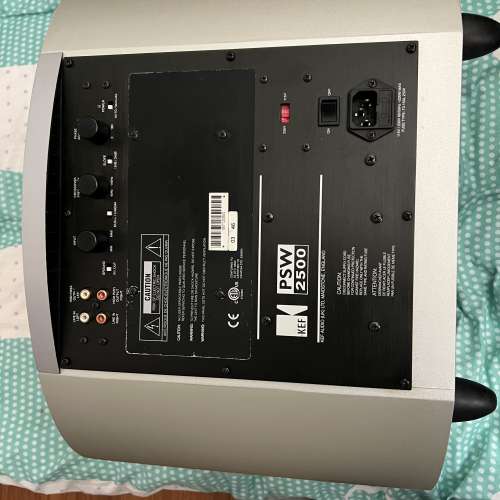 KEF  PSW2500 （10寸重低音喇叭）