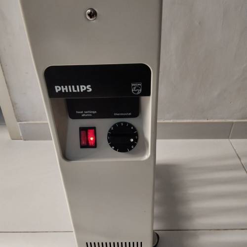 PHILIPS