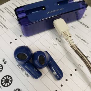 Monster Airmars XKT08 TWS 真無線藍牙耳機一套。