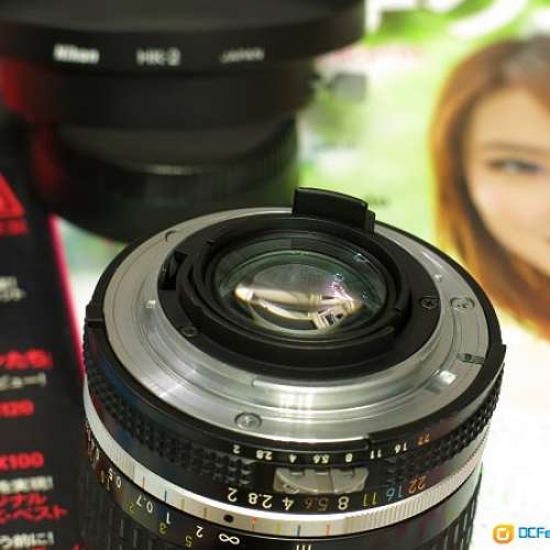 Nikon Ais 24 mm f/2 + HK-2 Lens Hood