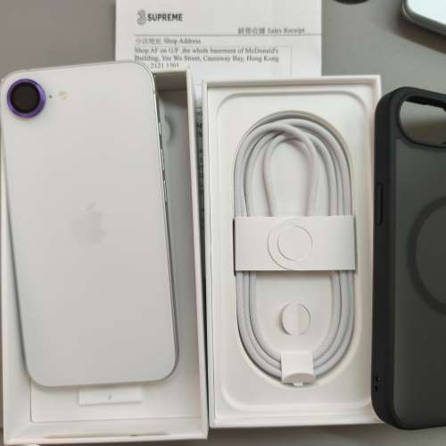 放Iphone 16e 256g 白色 港行保養期到2027年7月底 有APPLE CARE +