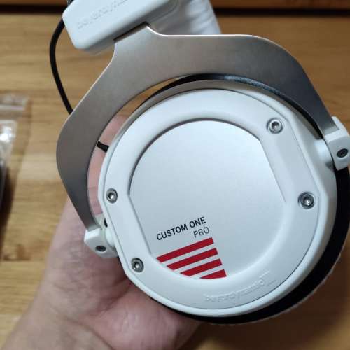 Beyerdynamic Custom One Pro