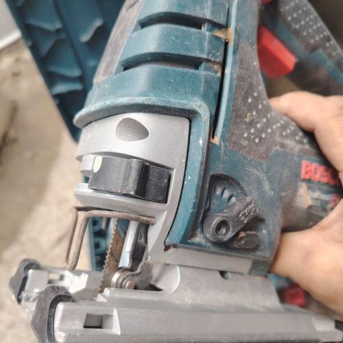 Bosch  gst150bce  曲缐锯