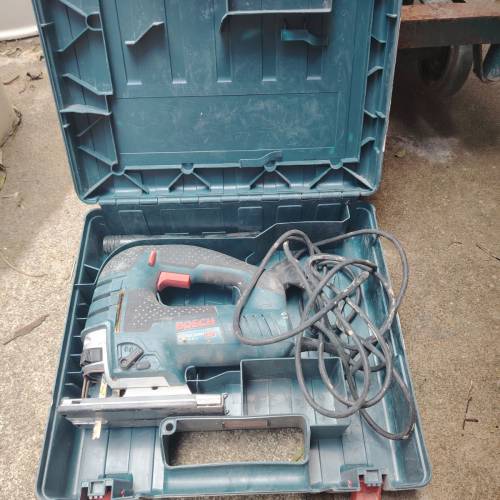 Bosch  gst150bce  曲缐锯