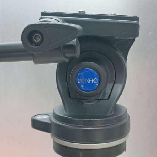 百諾 BENRO S2 攝錄頭  連 原廠單腳架