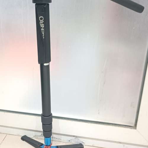 百諾 BENRO S2 攝錄頭  連 原廠單腳架
