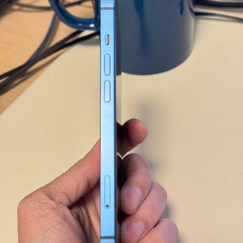 港版 iphone 13 512GB 藍色 82%電池