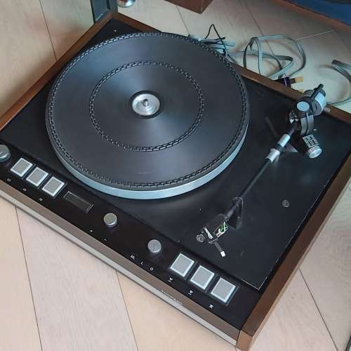 Thorens TD126 mkIII, 黑膠唱盤