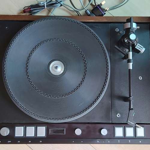 Thorens TD126 mkIII, 黑膠唱盤