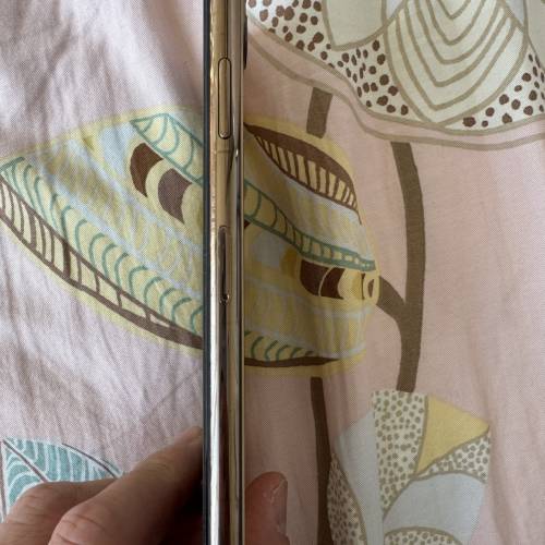 Iphone 11 pro max 256GB 金色