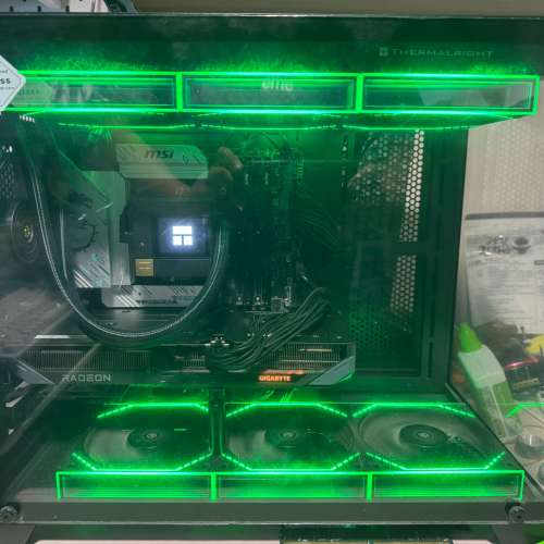 INTEL 265K 主機 9060 XT 16GB