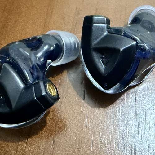 Campfire Audio Clara