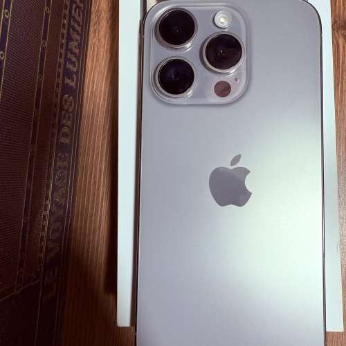 完美外觀 *電池89% iphone 15 pro 128gb 原色行貨 冇花冇凹任check機身 有盒有單