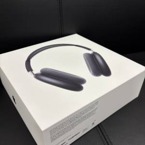 AirPod Pro Max with Smart Case