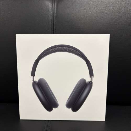 AirPod Pro Max with Smart Case