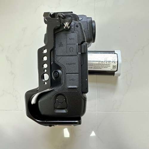 Nikon Z9 with Smallrig Cage 2 正廠電正廠蓋 (行貨齊單已過保)