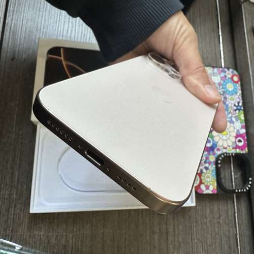 99新iPhone 16pro max512gb,港行雙卡極新，冇修冇拆，電池健康度92，有套有貼，所有...