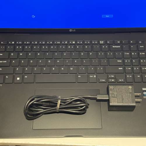 (不議價)LG gram 16 i7-1360P 16GB RAM, 512 SSD 99.99新