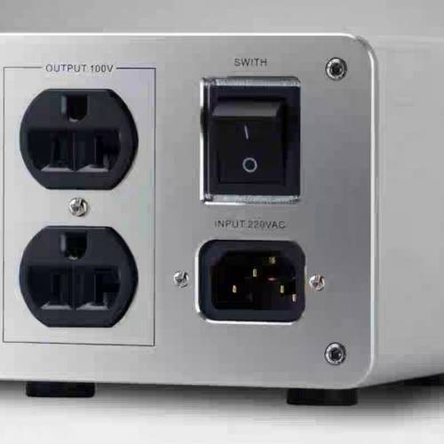 加拿大100W 220V轉100V音響專用變壓牛