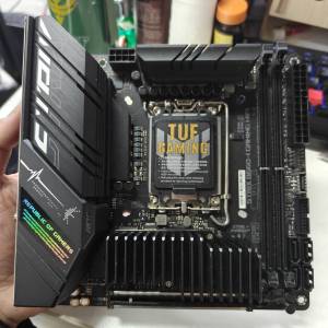 ASUS ROG B660-I GAMMING WIFI DDR5