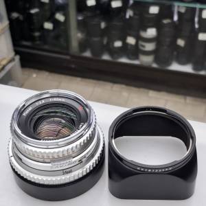 HASSELBLAD CARL ZEISS PLANAR 80MM F2.8 T* SILVER LIKE NEW