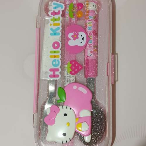 全新「日本製」兒童食物餐具套裝連盒（HELLO KITTY）