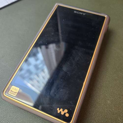 WM1zm2 sony 金磚