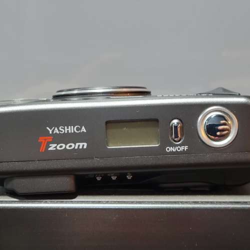 Kyocera Yashica T zoom