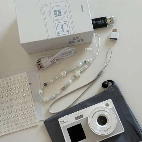 LUODIN DUAL LCD CCD Digital Camera Gift Set 雙螢幕CCD數碼相機禮盒套裝 粉/白可選